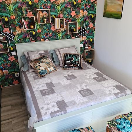Bed and Breakfast Les Papillons D'Uzes Saint-Laurent-la-Vernede Экстерьер фото