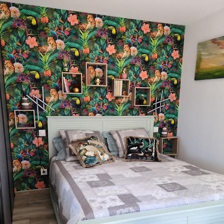 Bed and Breakfast Les Papillons D'Uzes Saint-Laurent-la-Vernede Экстерьер фото